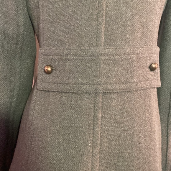 Wool trench coat by Club Monaco in pristine condition. Worn 2x. - Picture 6 of 15